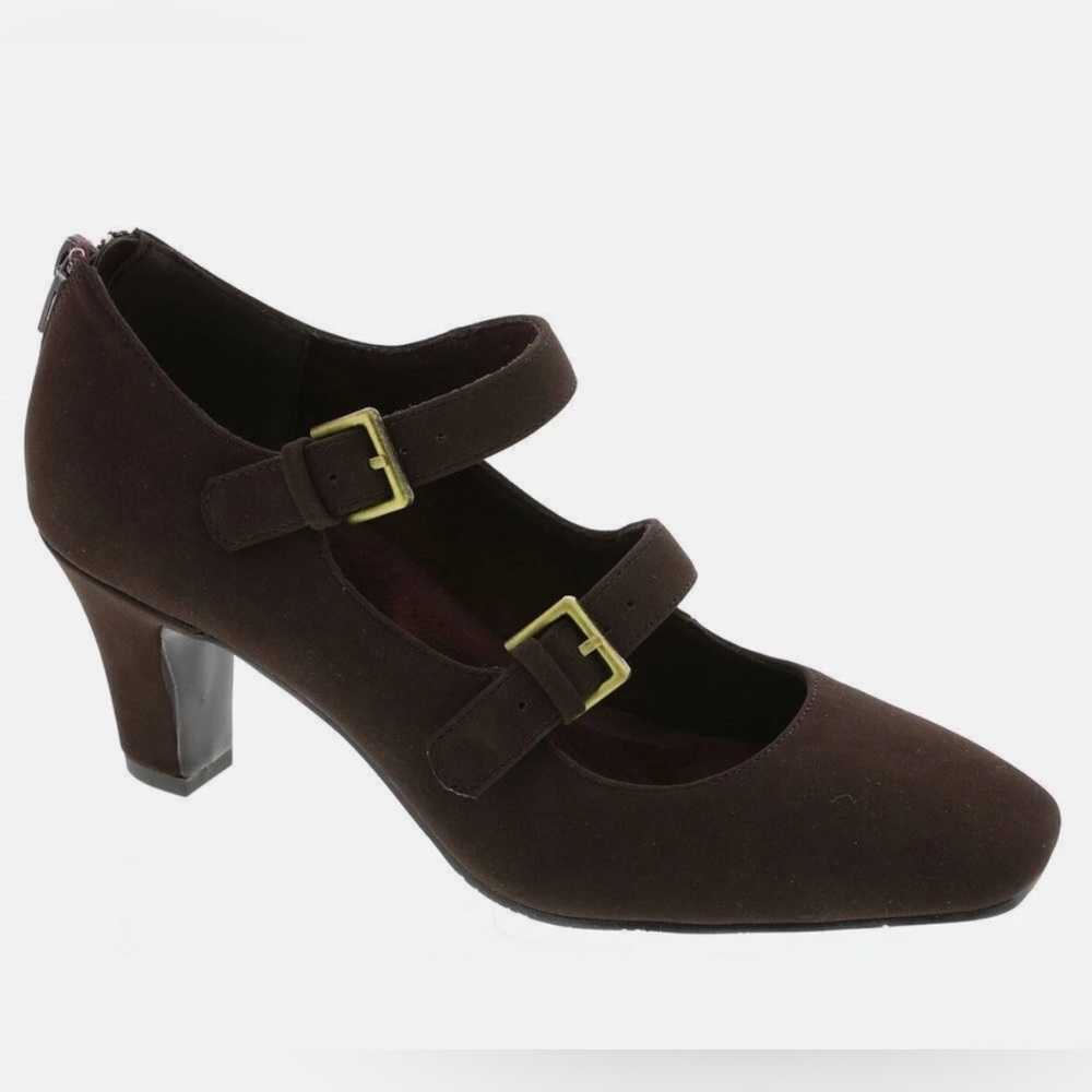 Easy Street Willis Brown Faux Suede Mary Jane Pump Size 6N NIB Gold‎ Buckle